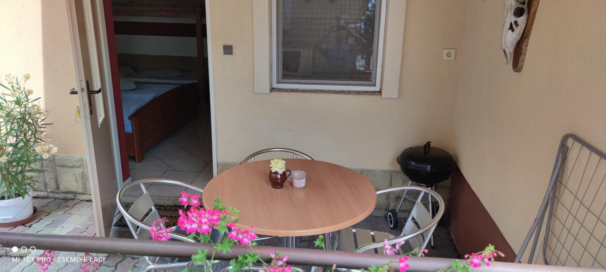 Apartamento Hodosi Apartman Veľký Meder Habitación foto